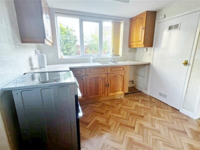 kitchen 2.jpg